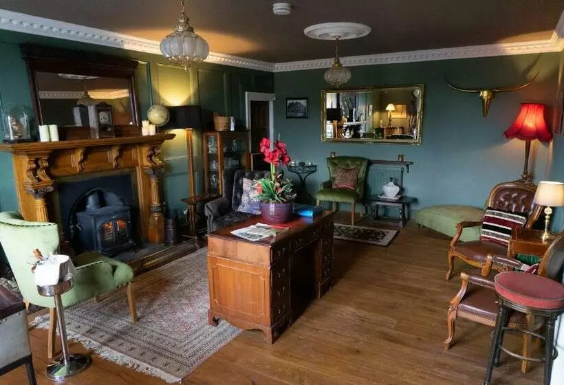 ベッドアンドブレックファースト Shibden Hall View