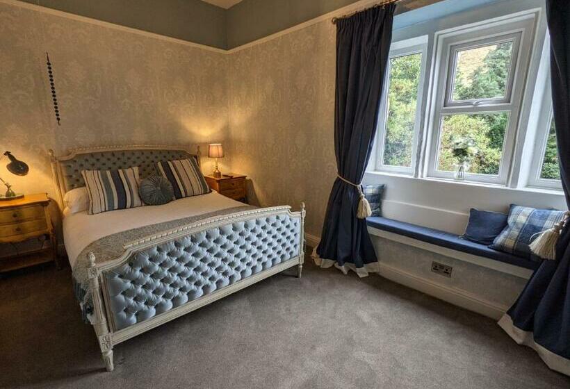 مبيت وإفطار Shibden Hall View