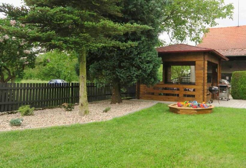 酒店 Farma U Tošovských