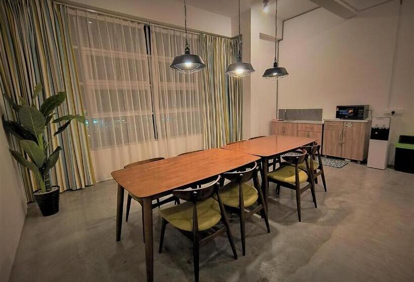 Szálloda Mwv Suite Room