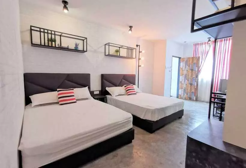 Hotelli Mwv Suite Room