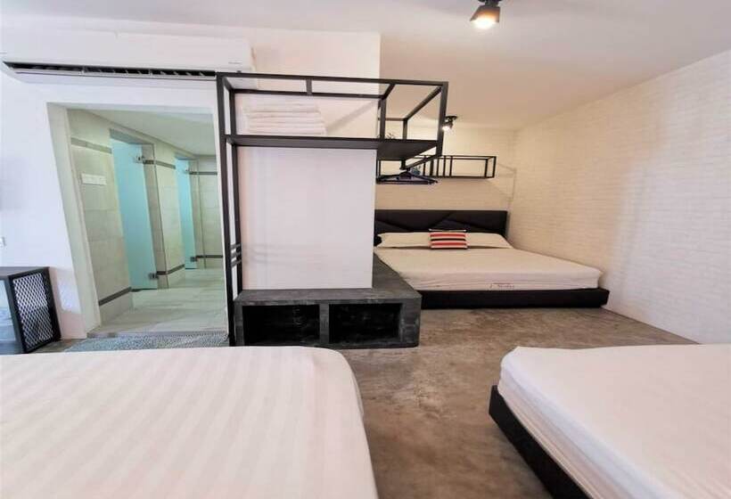 Hotel Mwv Suite Room