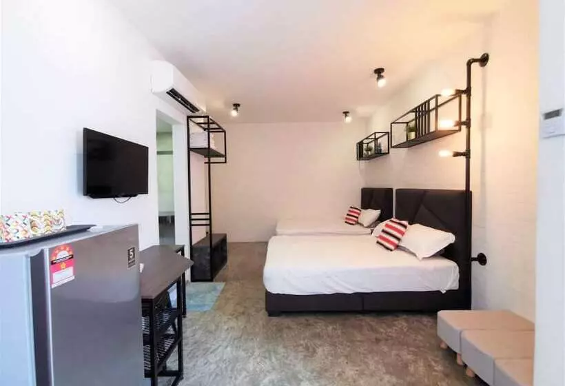 Hotelli Mwv Suite Room