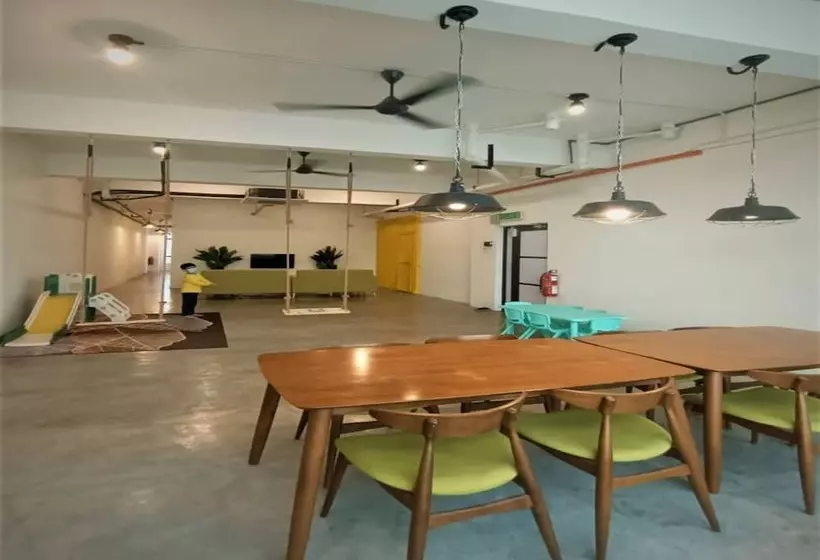 Hotelli Mwv Suite Room