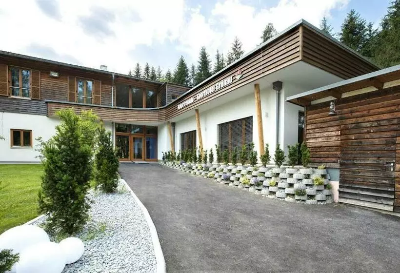 Sporthotel Grünau   Wimmergreuth