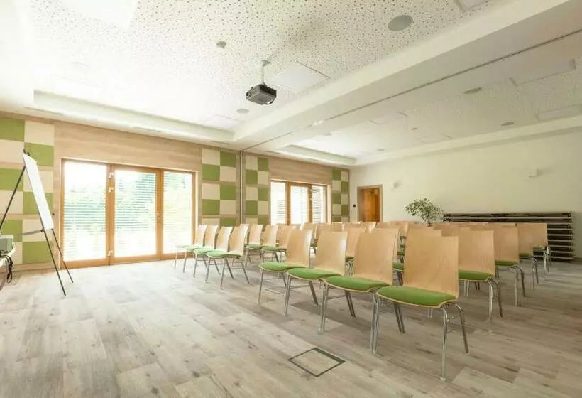 Sporthotel Grünau   Wimmergreuth