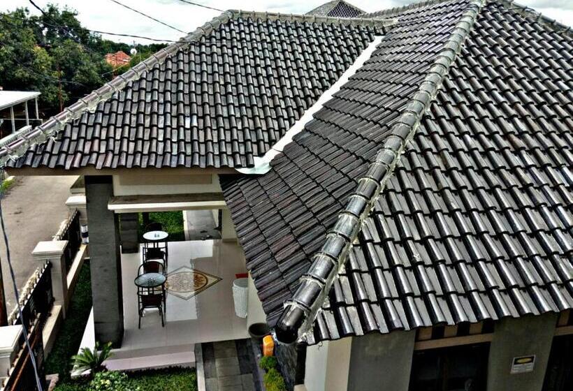 Hotell Wisma Andali Syariah Near Rsud Cideres