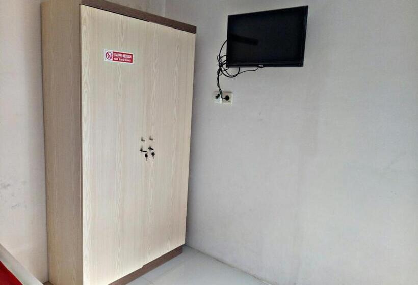 Hotell Wisma Andali Syariah Near Rsud Cideres