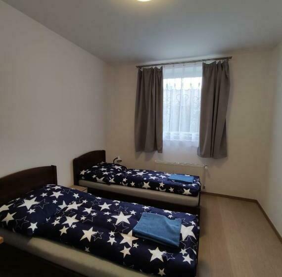 汽车旅馆 Penzion Duhet