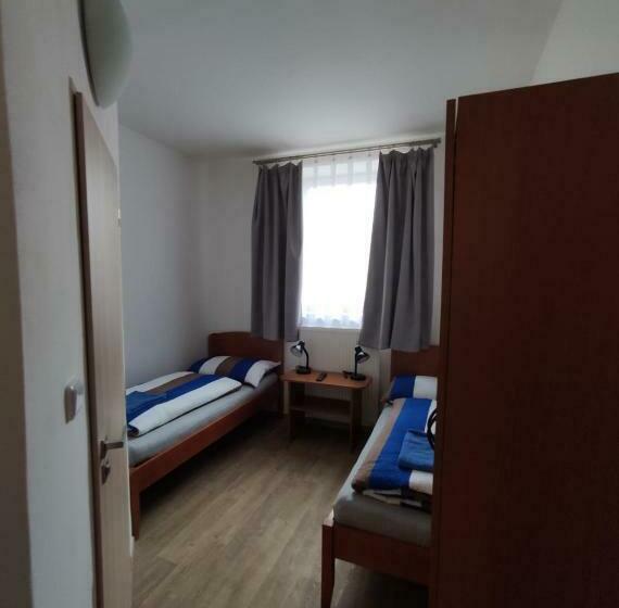 汽车旅馆 Penzion Duhet