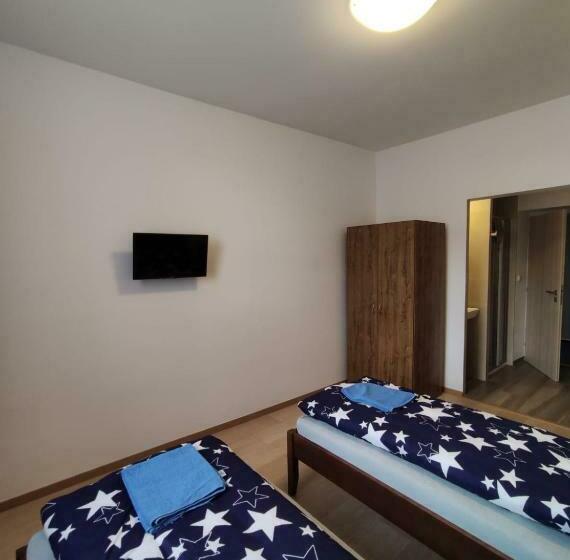 汽车旅馆 Penzion Duhet