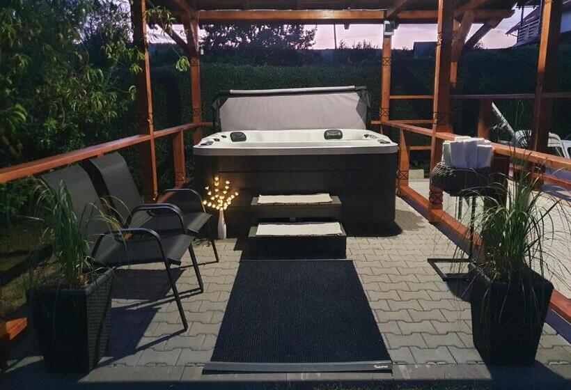 پانسیون Matyas Vendeghaz