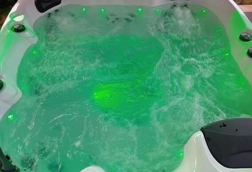 پانسیون Matyas Vendeghaz