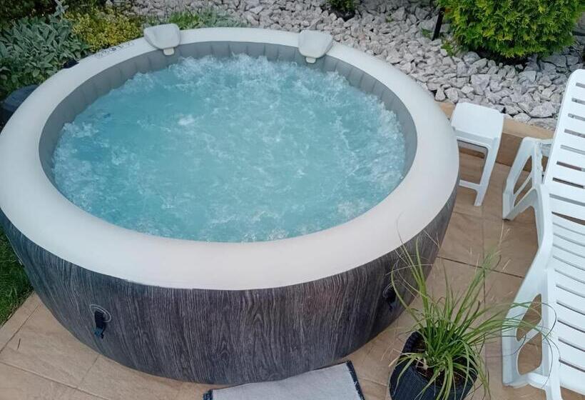 پانسیون Matyas Vendeghaz