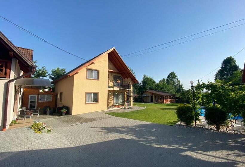 پانسیون Matyas Vendeghaz