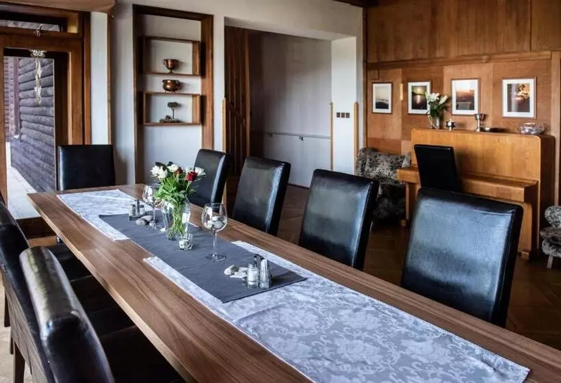 Majatalo Sola Gratia