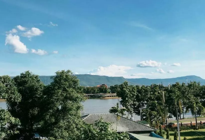 Phusuay Namsai Resort