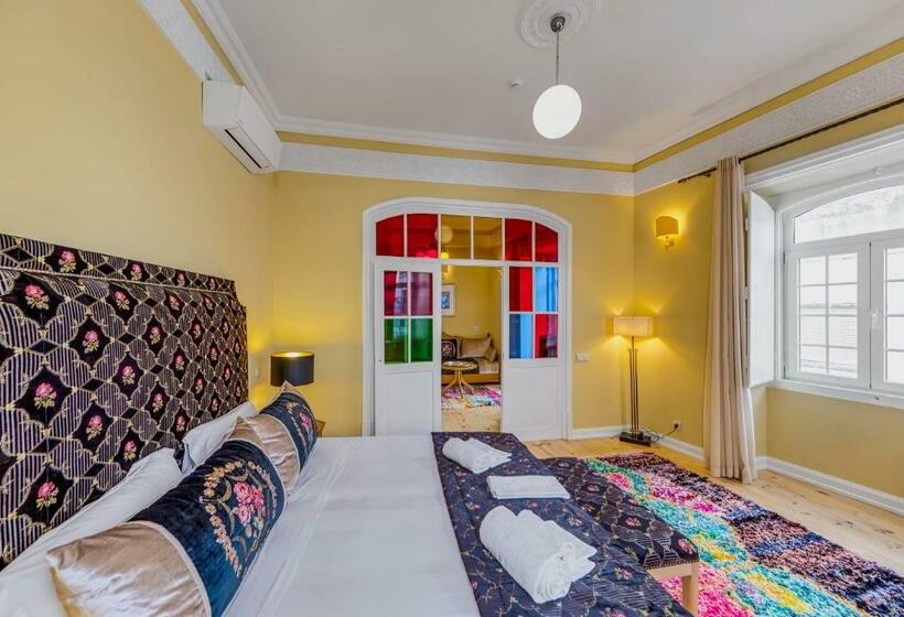 ریاض Mosaiko 5 Suites