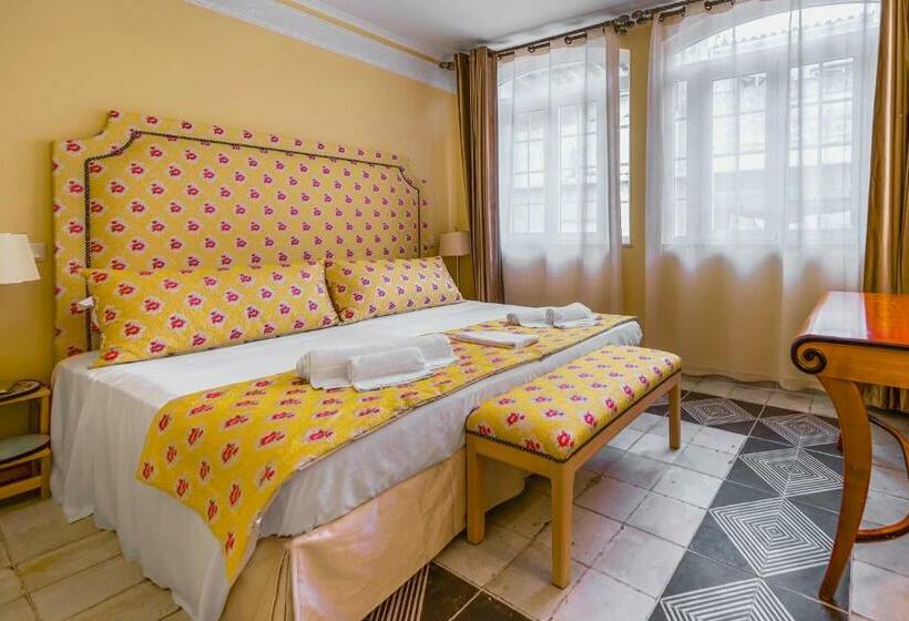 ریاض Mosaiko 5 Suites