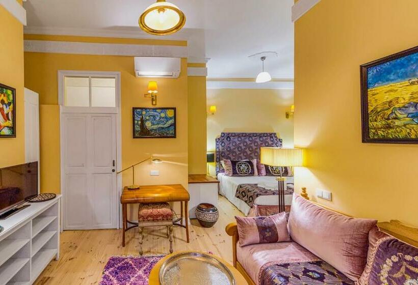 ریاض Mosaiko 5 Suites