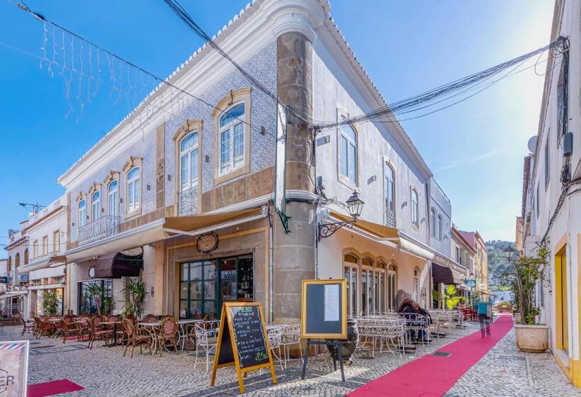 ریاض Mosaiko 5 Suites