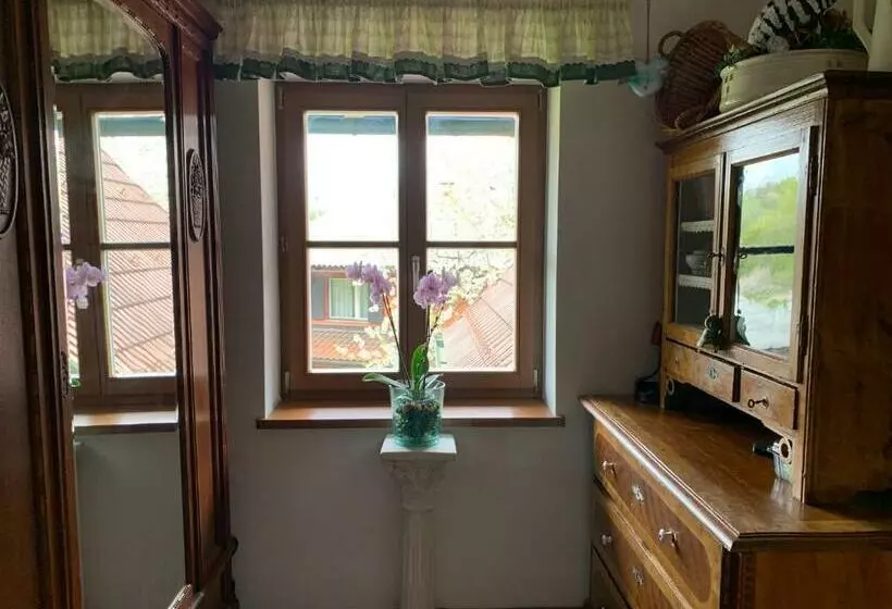 ユースホステル Koschak Wirt & Weinbauer