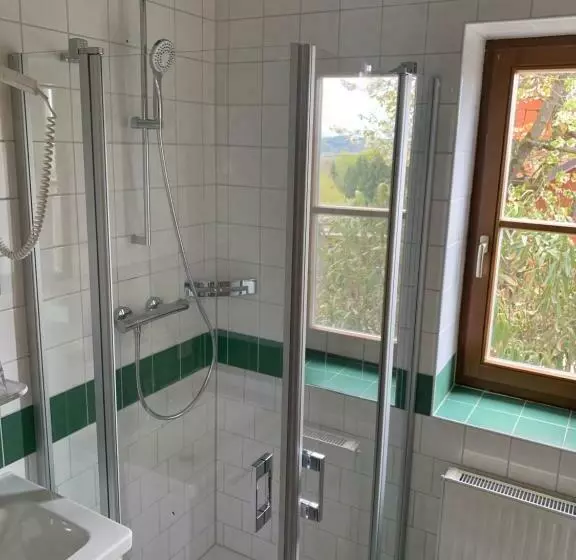 ユースホステル Koschak Wirt & Weinbauer