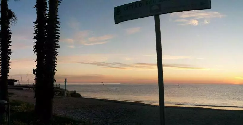 Aamiaismajoitus (B&B) Frontemare Faleria1