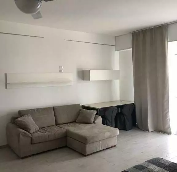 Aamiaismajoitus (B&B) Frontemare Faleria1