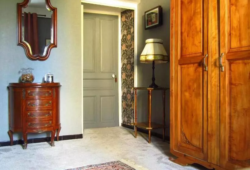 Aamiaismajoitus (B&B) La Bastide De Canaules