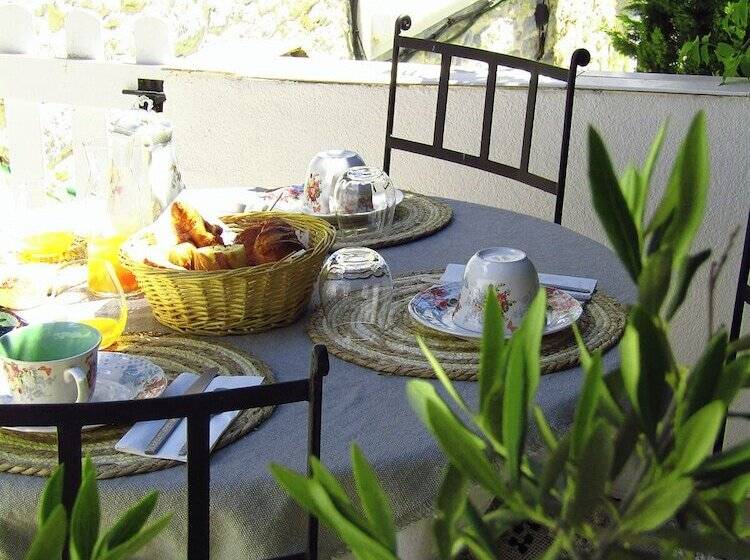 住宿加早餐 La Bastide De Canaules