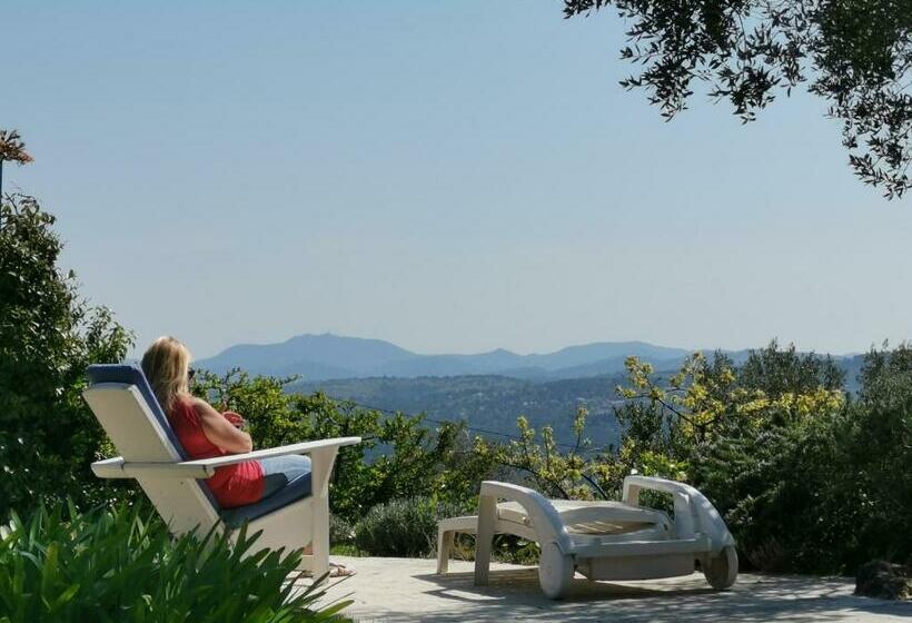 ベッドアンドブレックファースト Le Nid Des Arts