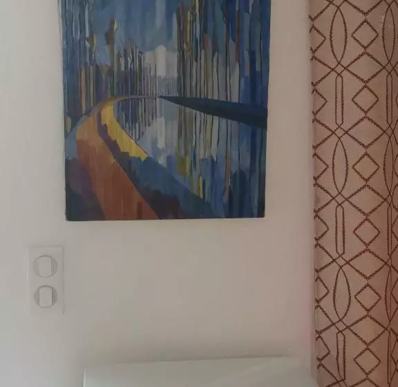 ベッドアンドブレックファースト Le Nid Des Arts