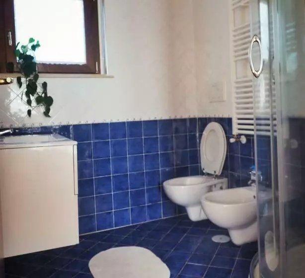 Aamiaismajoitus (B&B) Lo Scoiattolo