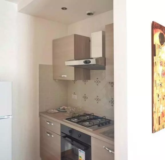 Aamiaismajoitus (B&B) Lo Scoiattolo