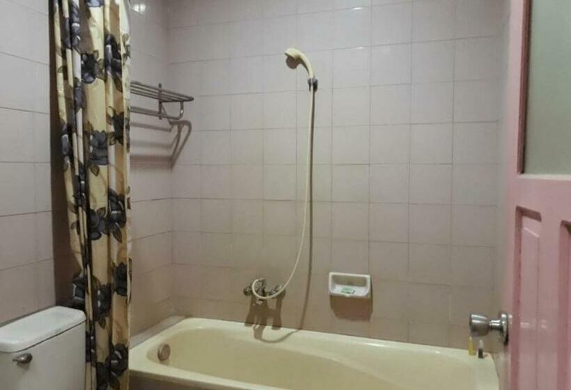 בית מלון כפרי Parewisata