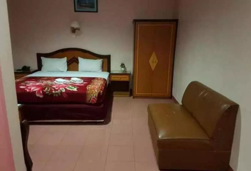 ホテル Parewisata