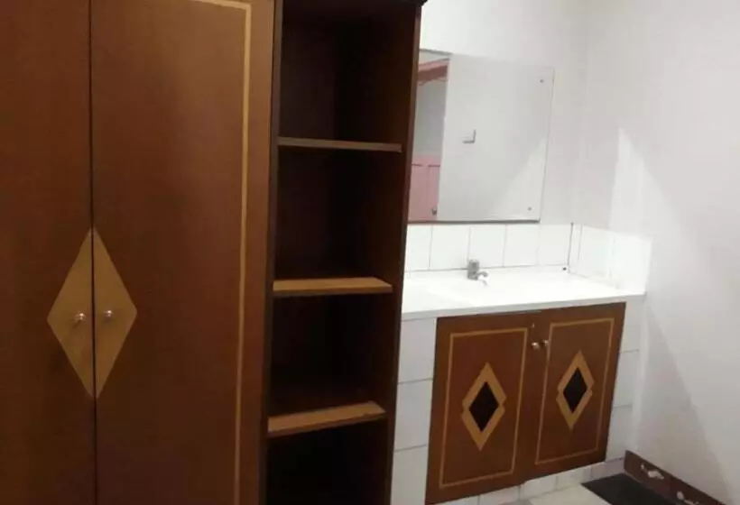 ホテル Parewisata