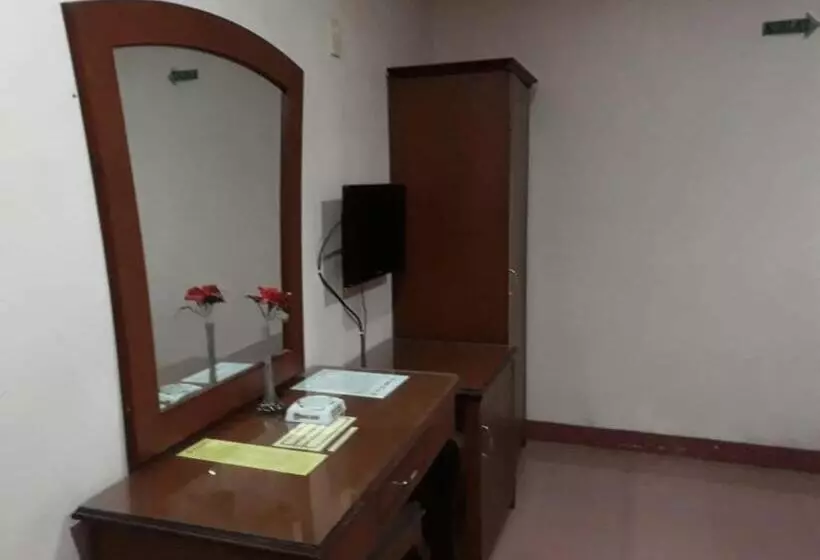 ホテル Parewisata