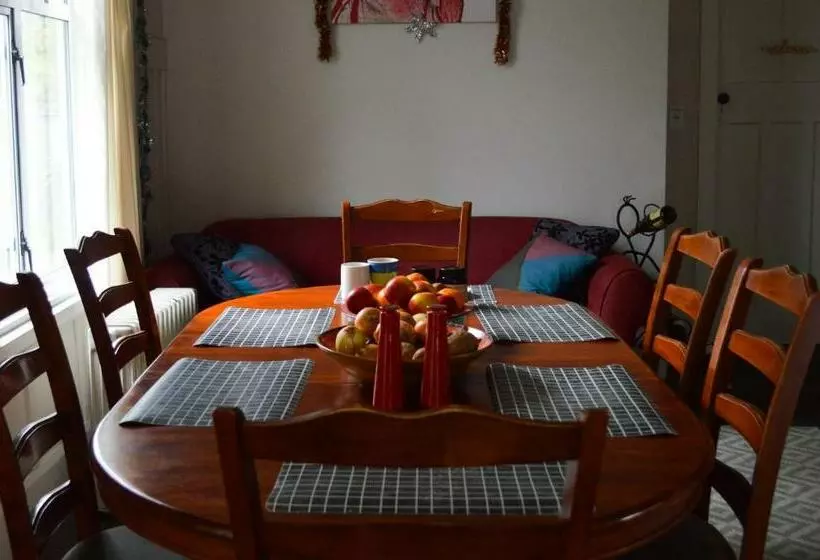 Intrepid Bed & Breakfast