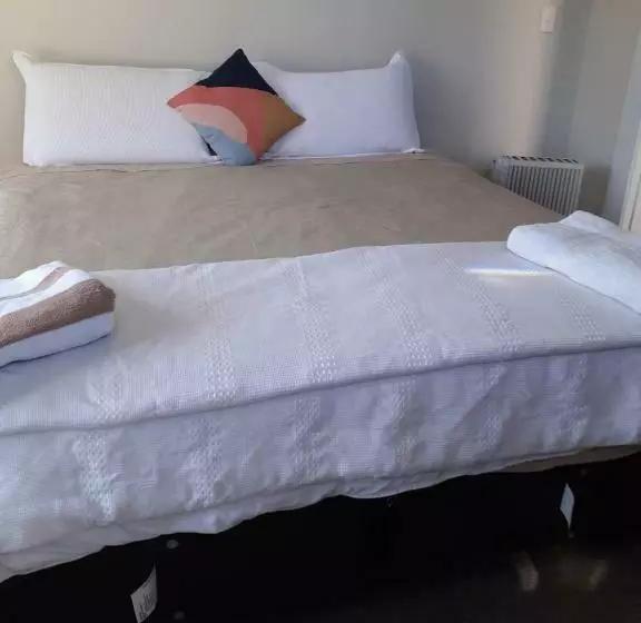 Intrepid Bed & Breakfast