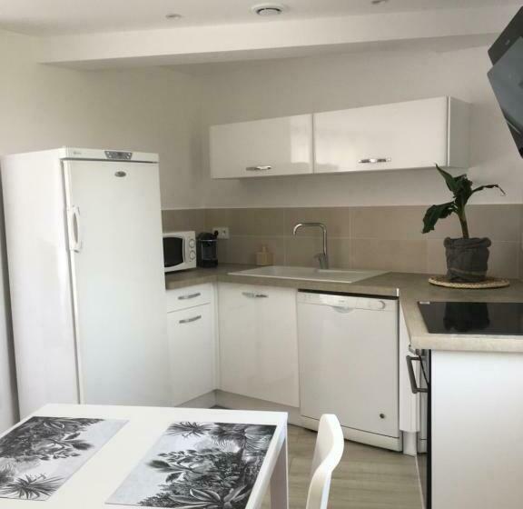 بنسيون Gite Des Arènes