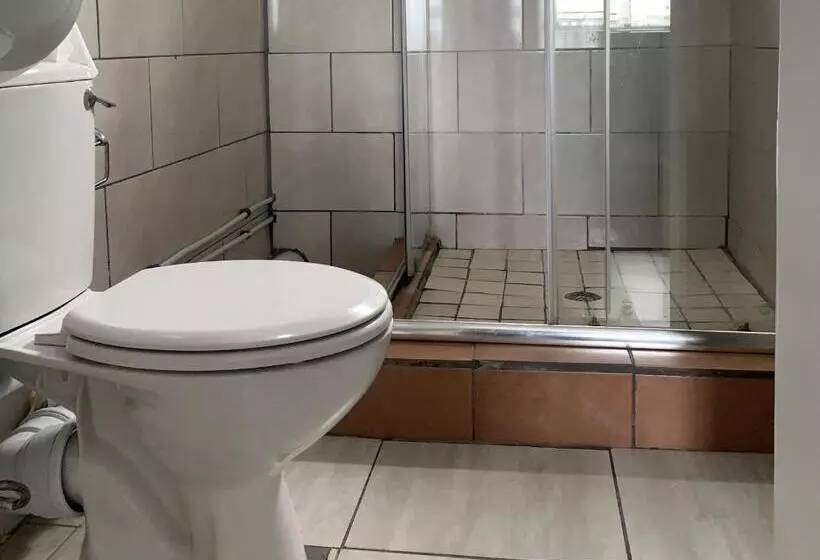 ペンション Kingsworth Inn Port Elizabeth