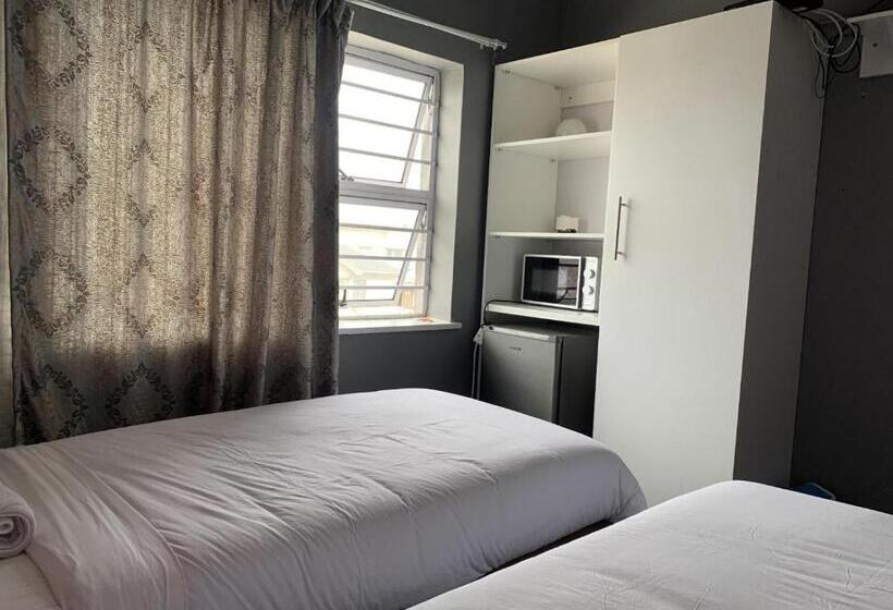 پانسیون Kingsworth Inn Port Elizabeth