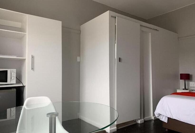 پانسیون Kingsworth Inn Port Elizabeth