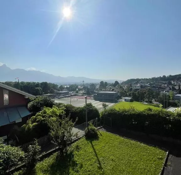 پانسیون Neb Thun Lodge`s Appartement 1 Hilterfingen Ringstrasse 6