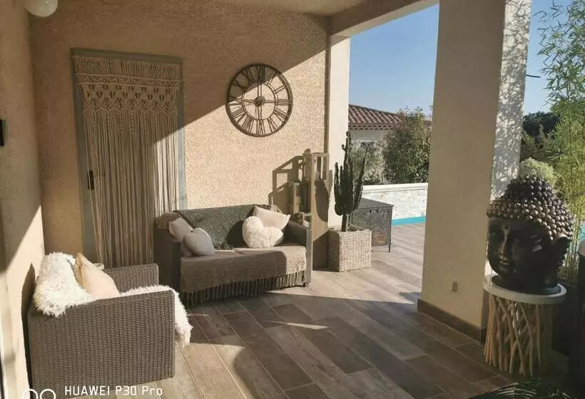 ベッドアンドブレックファースト Suite Romantique Le Temps D Un Instant Loveroom Hammam Jacuzzi Piscine