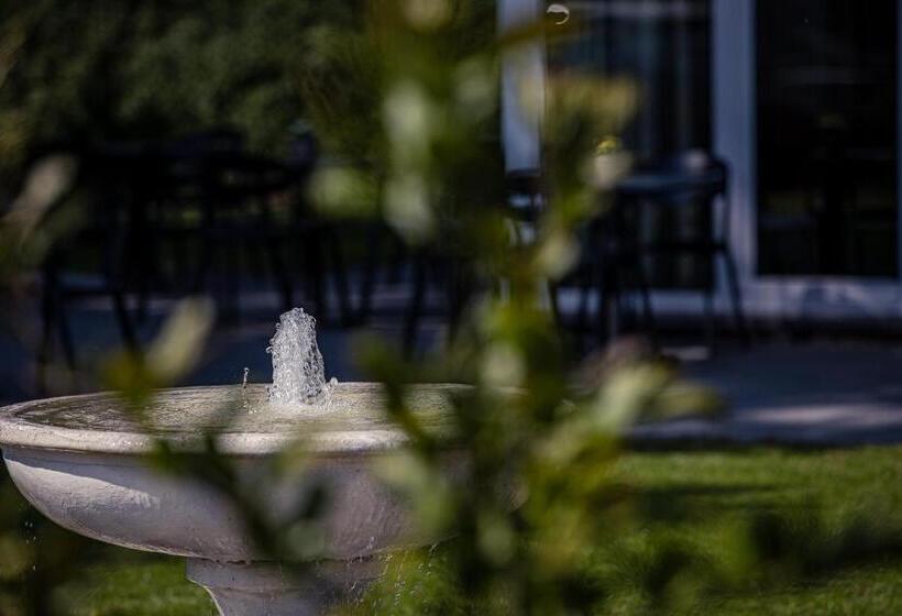 ホテル Burgemeesterhuys