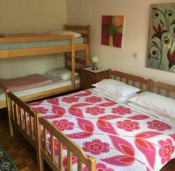 Hostel Sezanalokev B&b