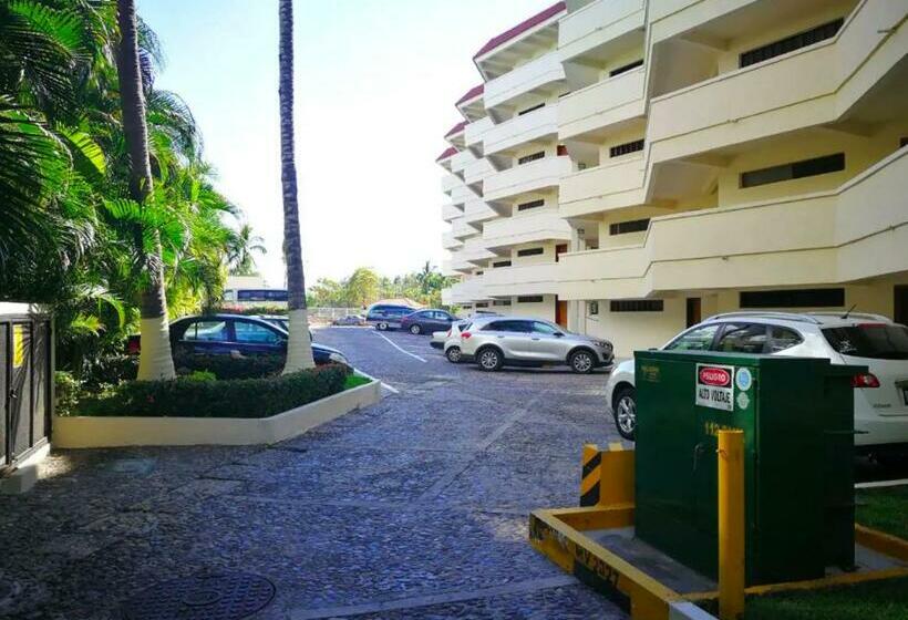 Marina Suites By Andiani Travel